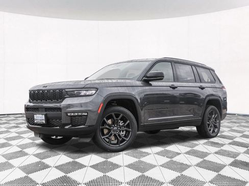 New 2025 Jeep Grand Cherokee L Limited image 2