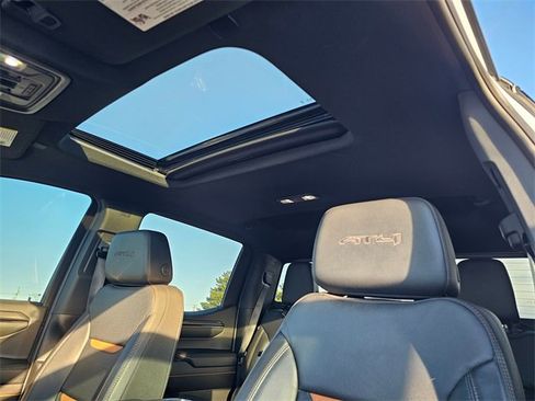 Used 2024 GMC Sierra 1500 AT4 w/ Technology Package image 31