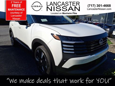 New 2026 Nissan Kicks SR w/ Cold Weather Package image 1