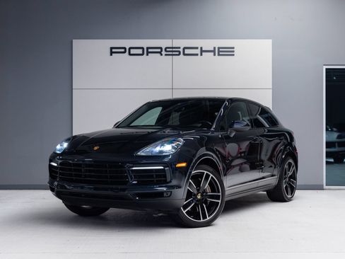 Certified 2023 Porsche Cayenne Coupe AWD/4WD image 1