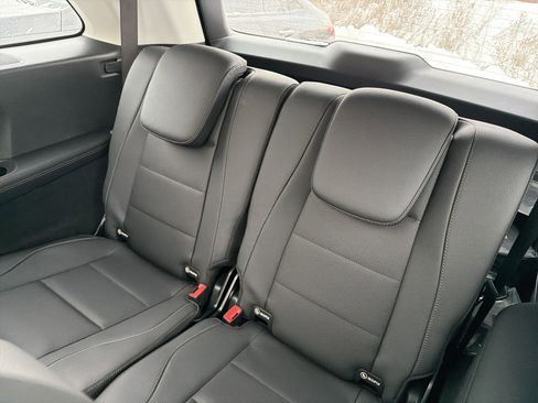 New 2026 Mercedes-Benz GLS 450 4MATIC image 32