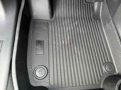 New 2026 GMC Terrain Denali w/ LPO, Floor Liner Package image 17