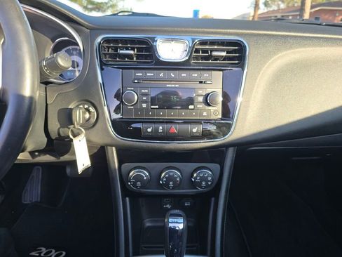 Used 2011 Chrysler 200 Touring w/ Cold Weather Group image 17