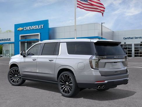 New 2026 Chevrolet Suburban High Country AWD/4WD image 3