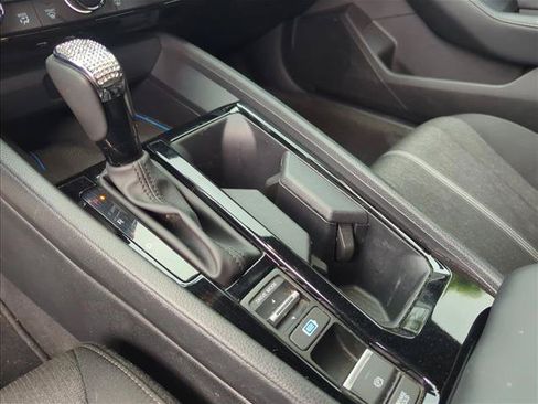 Used 2024 Honda Accord Sport image 14
