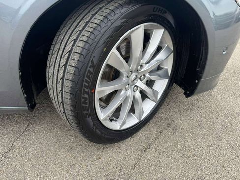 Used 2018 Volvo S90 T6 Momentum w/ Convenience Package image 12