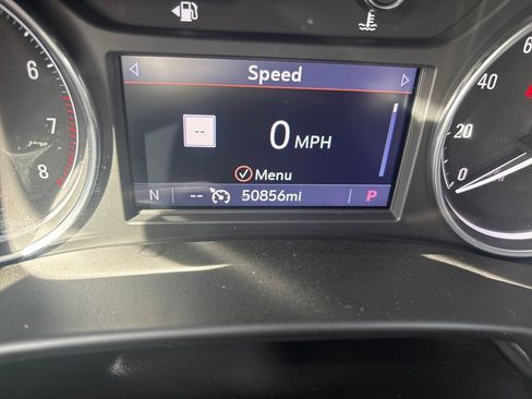 Used 2020 Buick Enclave Essence w/ Sound and Sites Package image 22