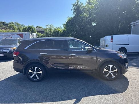 Used 2016 Kia Sorento EX AWD/4WD image 9