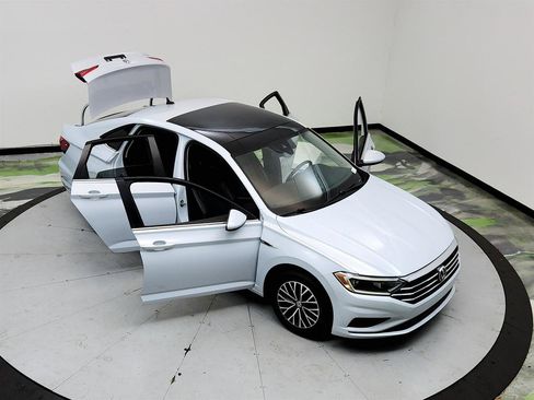 Used 2019 Volkswagen Jetta SEL FWD image 38
