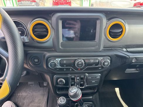Used 2021 Jeep Wrangler Unlimited Sport AWD/4WD image 21