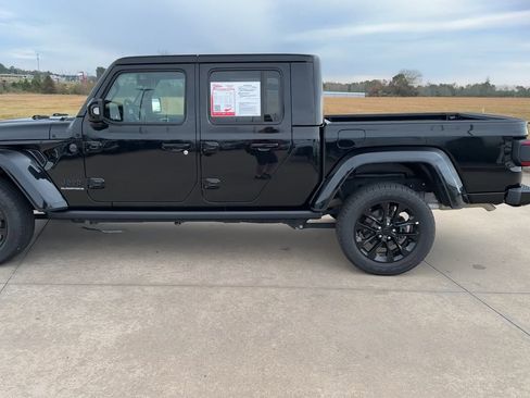 Used 2023 Jeep Gladiator High Altitude image 6