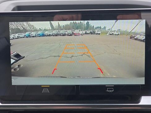 Used 2023 Chevrolet Silverado 1500 LT image 13