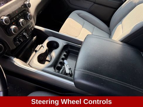 Used 2022 RAM 1500 Big Horn AWD/4WD image 17