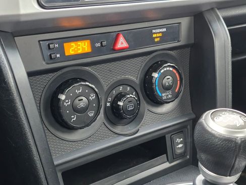 Used 2013 Subaru BRZ Premium image 26