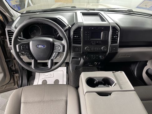 Used 2018 Ford F150 XLT AWD/4WD image 11