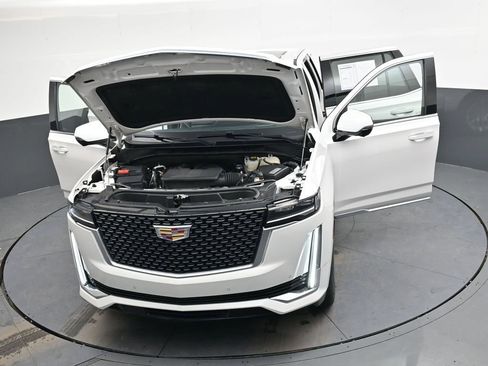 Used 2021 Cadillac Escalade Premium Luxury w/ Driver Assist Tech Package image 43