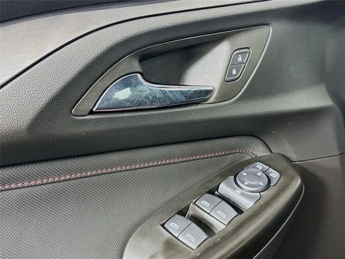 Used 2023 Chevrolet TrailBlazer RS w/ Sun and Liftgate Package image 18