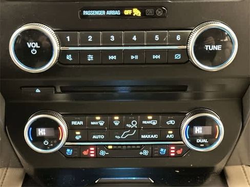 Used 2018 Ford Expedition XLT w/ Equipment Group 202A image 15