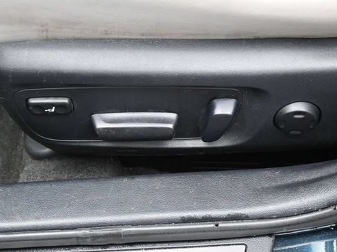 Certified 2016 Toyota Avalon Limited w/ Toyota Safety Sense Package FWD image 10