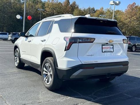 Used 2025 Chevrolet Equinox LT w/ Convenience Package II image 7