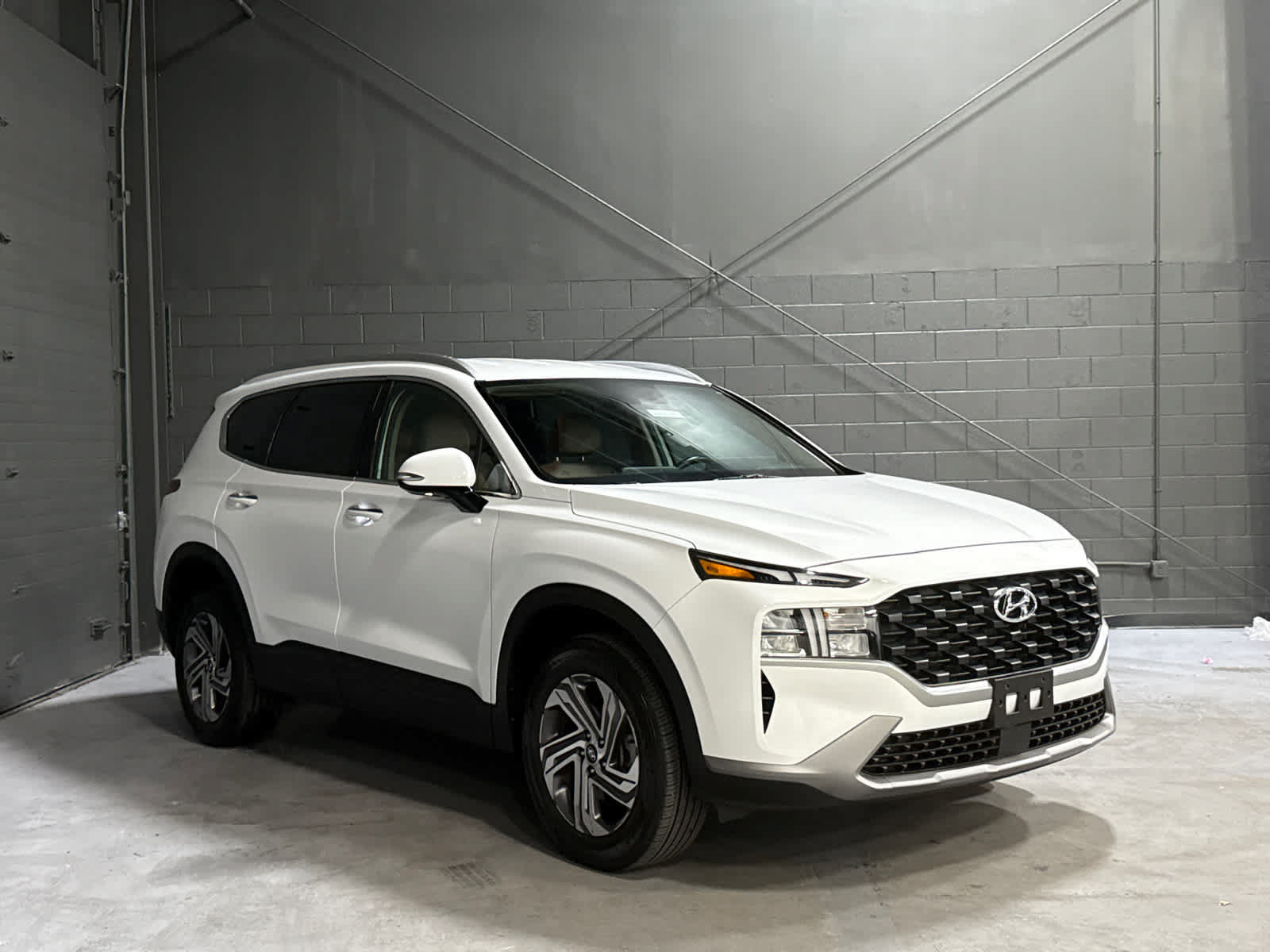 Used 2023 Hyundai Santa Fe SEL AWD/4WD image 1