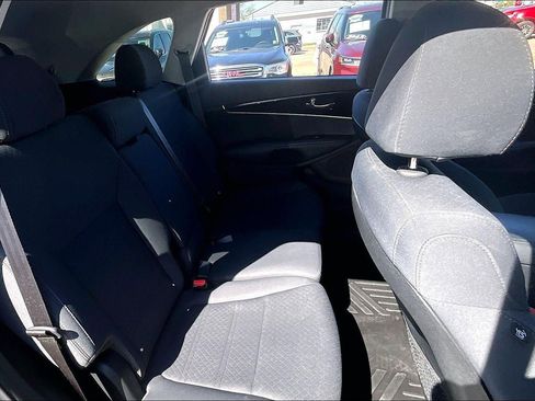 Used 2019 Kia Sorento LX w/ LX V6 Convenience Package image 25