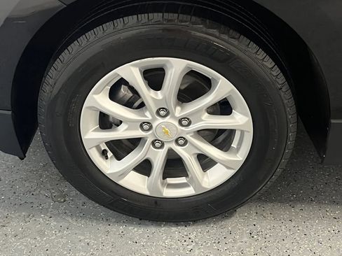 Used 2019 Chevrolet Equinox LT FWD image 9