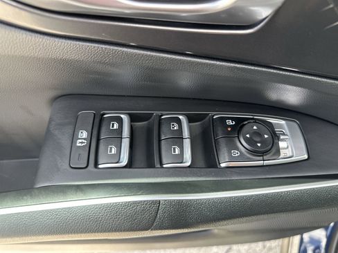 Certified 2025 Kia Sorento S w/ Panoramic Sunroof Package FWD image 15