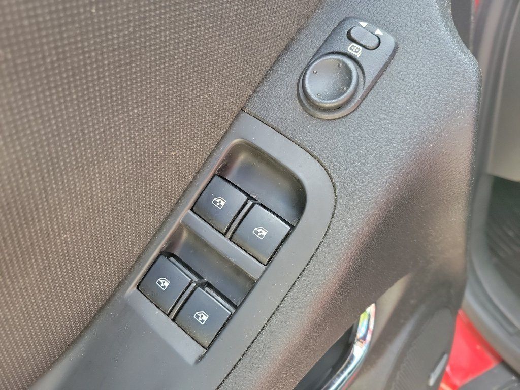 Used 2011 Chevrolet Camaro LT RWD image 12
