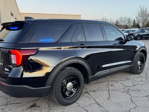 New 2025 Ford Explorer 4WD Police Interceptor image 9