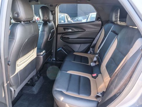 Used 2021 Chevrolet TrailBlazer ACTIV w/ Convenience Package FWD image 19