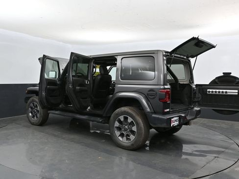 Used 2020 Jeep Wrangler Unlimited Sahara w/ Uconnect 4C Nav & Sound Group AWD/4WD image 50
