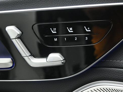 Used 2023 Mercedes-Benz EQS 580 4MATIC SUV image 64