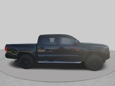 Used 2019 Toyota Tacoma SR w/ Four Season Floor Mat Package AWD/4WD image 4