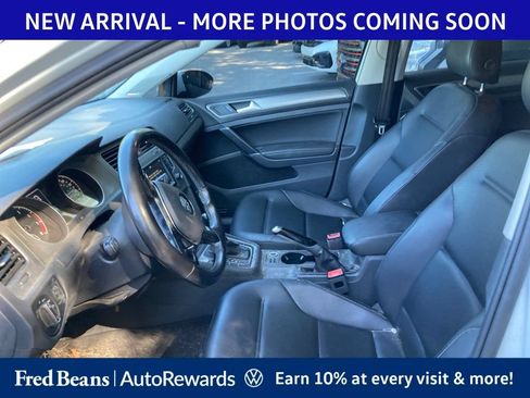 Used 2017 Volkswagen Golf SE FWD image 9