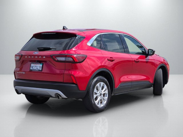 Used 2023 Ford Escape Active FWD image 4