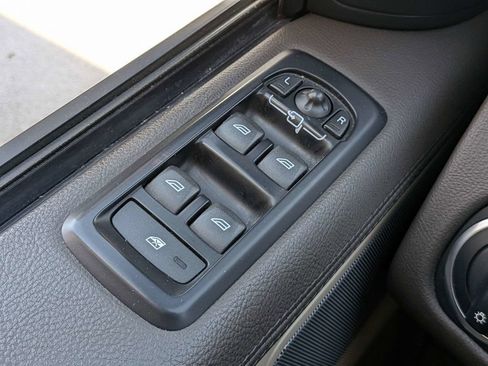 Used 2013 Land Rover Range Rover Sport HSE AWD/4WD image 30