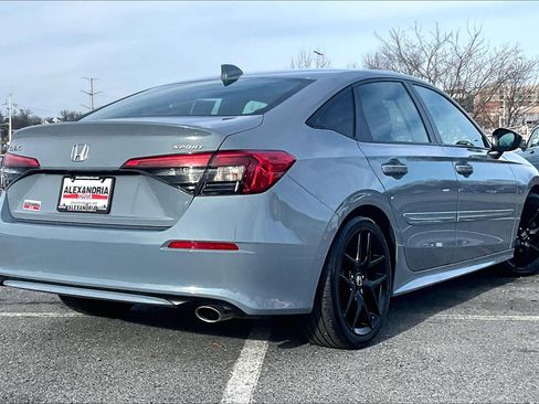 Used 2022 Honda Civic Sport image 12