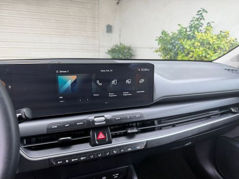 Used 2025 Kia K4 LXS image 20