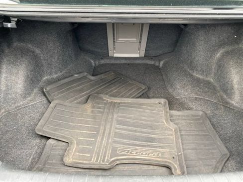 Used 2010 Honda Accord EX-L image 25
