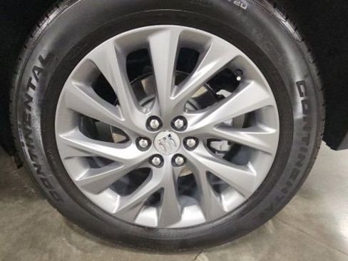 Used 2025 Buick Enclave Preferred image 50