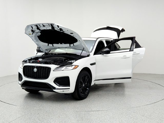 Certified 2026 Jaguar F-PACE R-Dynamic S AWD/4WD image 9