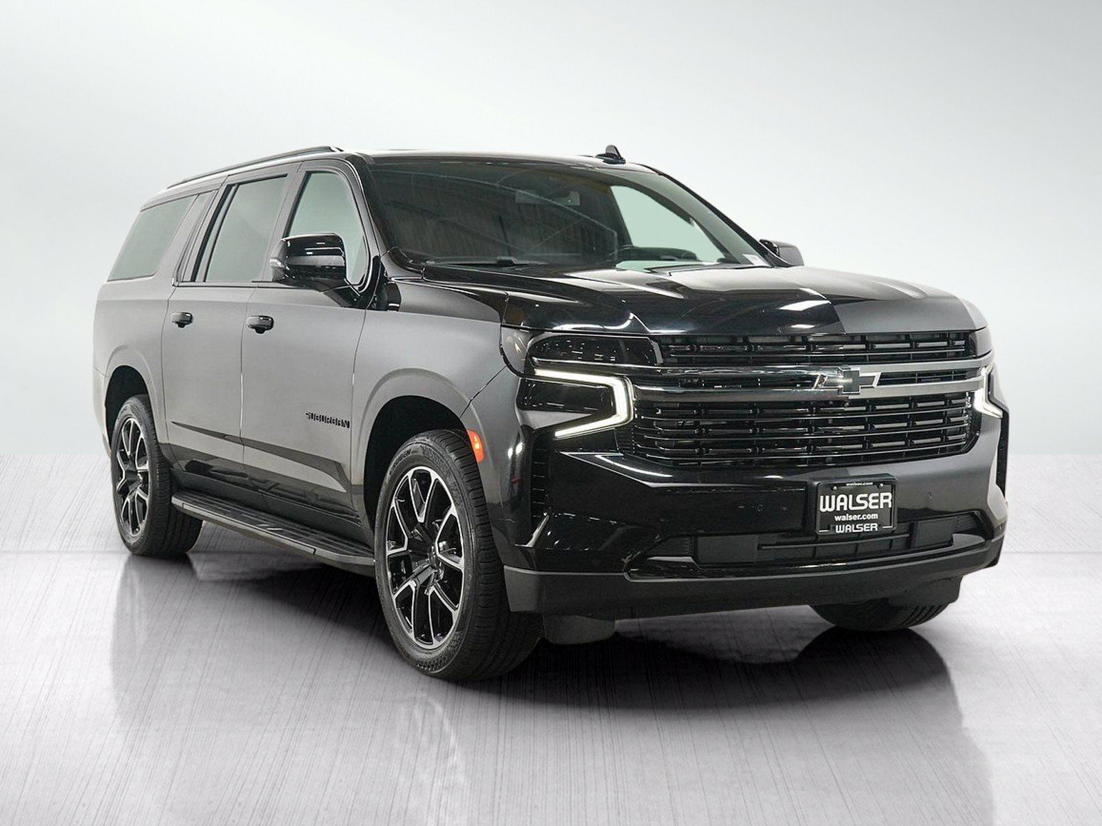 Used 2022 Chevrolet Suburban RST w/ Sport Performance Package AWD/4WD image 7