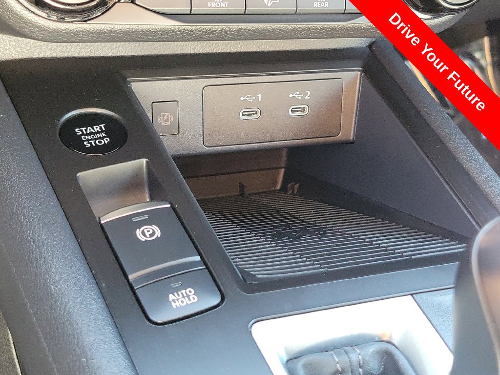 Used 2026 Nissan Kicks SV w/ SV Premium Package FWD image 14