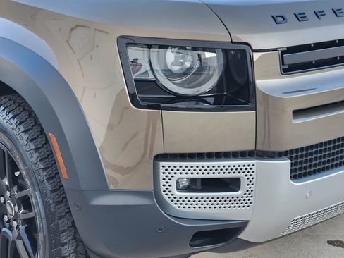 Certified 2025 Land Rover Defender 90 S image 8