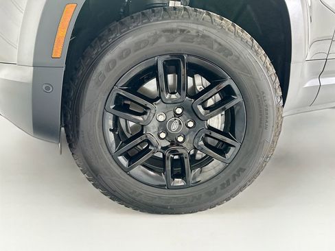 Used 2025 Land Rover Defender 110 S AWD/4WD image 29