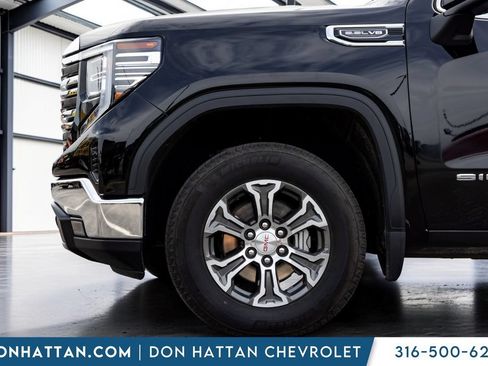 Used 2025 GMC Sierra 1500 SLT AWD/4WD image 31