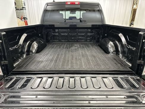 Used 2018 RAM 1500 Laramie w/ Convenience Group AWD/4WD image 25