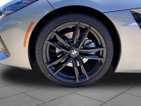 Certified 2025 BMW Z4 sDrive30i w/ Shadowloine Package RWD image 8