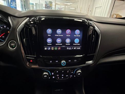 Used 2023 Chevrolet Traverse RS w/ LPO, Floor Liner Package AWD/4WD image 26